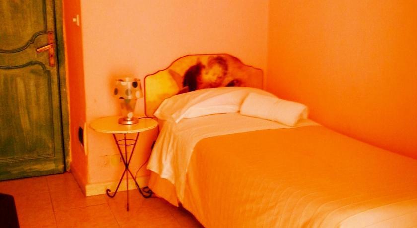 Hotel Regina Palermo Szoba fotó