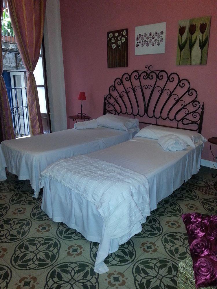 Hotel Regina Palermo Kültér fotó