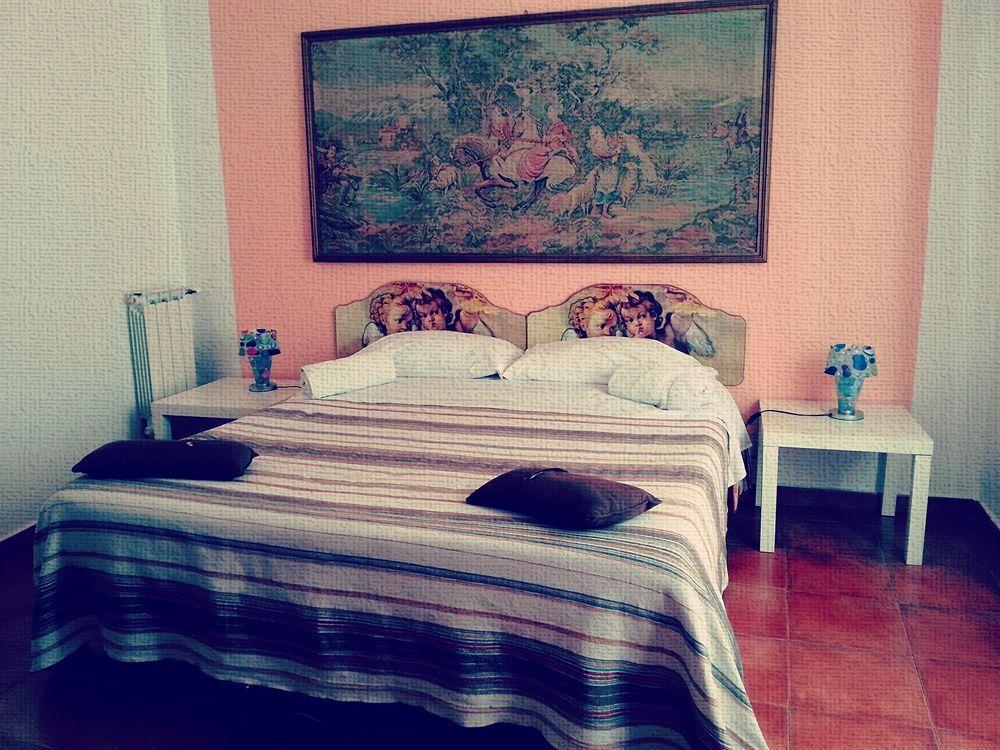 Hotel Regina Palermo Kültér fotó